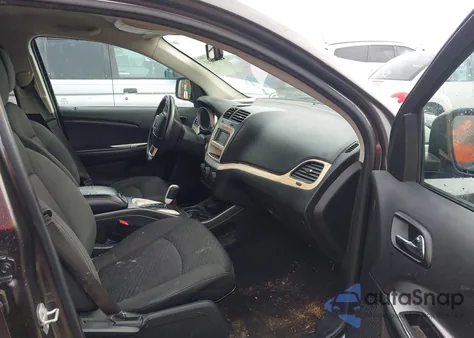 2018 Dodge Journey Se z USA, uszkodzony, nr VIN 3C4PDCAB7JT141043